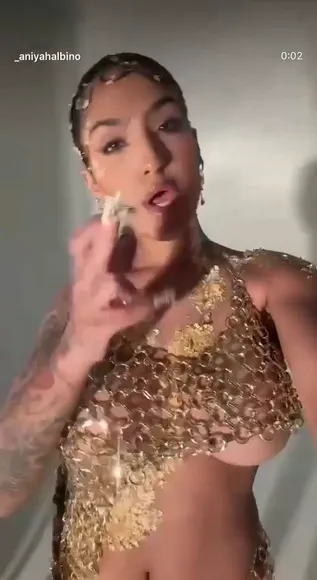 Aniyah Albino Gold Chainmail Bodysuit OnlyFans Video Leaked