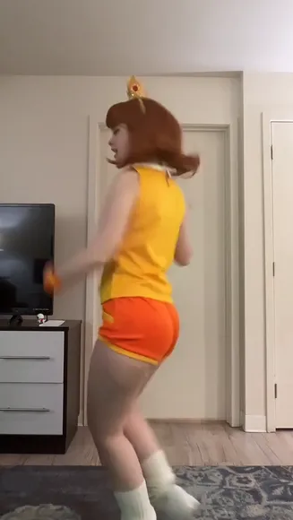 _carlifae_ Shorts Dance Tease OnlyFans Video Leaked