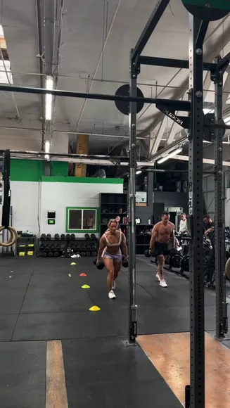 _dellespeegle_ Gym Shorts And Bra OnlyFans Video Leaked