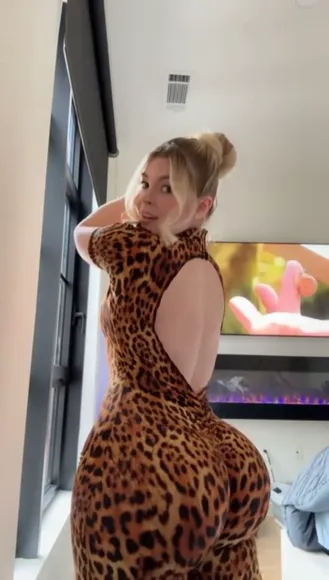 lindsaycapuano - #1078039