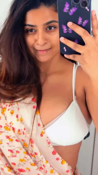 __suhuuu__ White Bra Tease OnlyFans Video Leaked